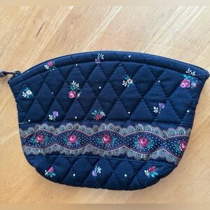 Vera Bradley Makeup Bag.  ❣️